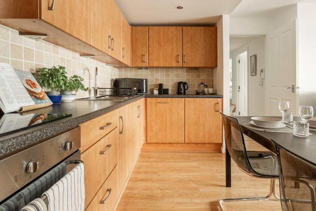 Lux Waterfront 2 Bed Apt, V&A 10Min Walk, St Andrew'S Golf 25Min Drive Dundee Eksteriør billede