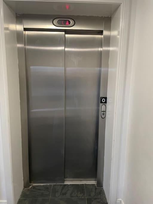 Lux Waterfront 2 Bed Apt, V&A 10Min Walk, St Andrew'S Golf 25Min Drive Dundee Eksteriør billede